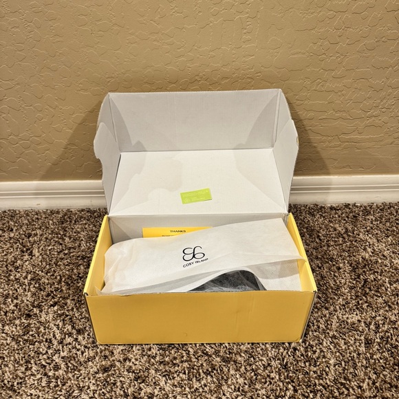 Cosy Island Heels - Picture 7 of 7